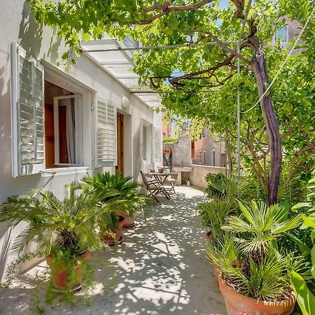 Apartman Pia Mali Lošinj Eksteriør bilde