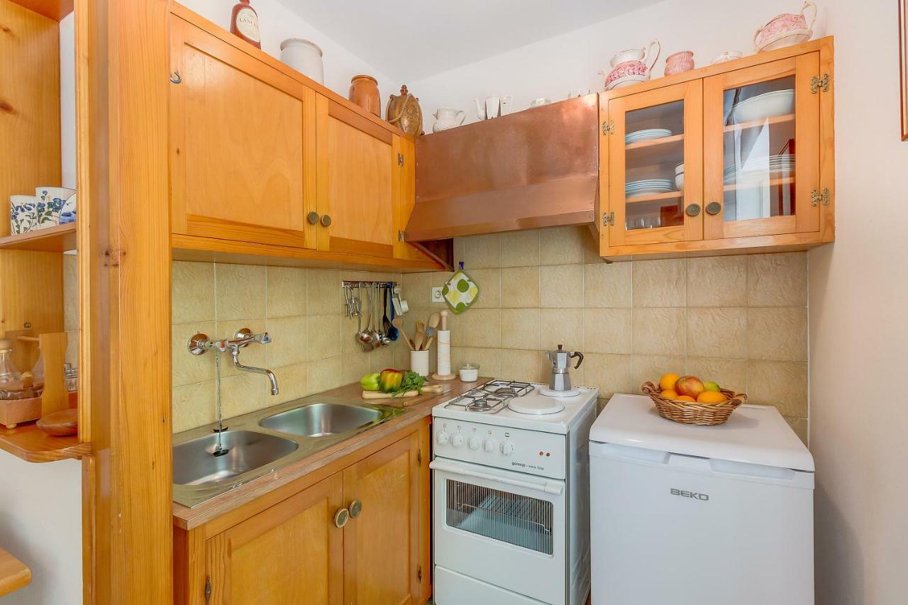 Apartman Pia Mali Lošinj Eksteriør bilde