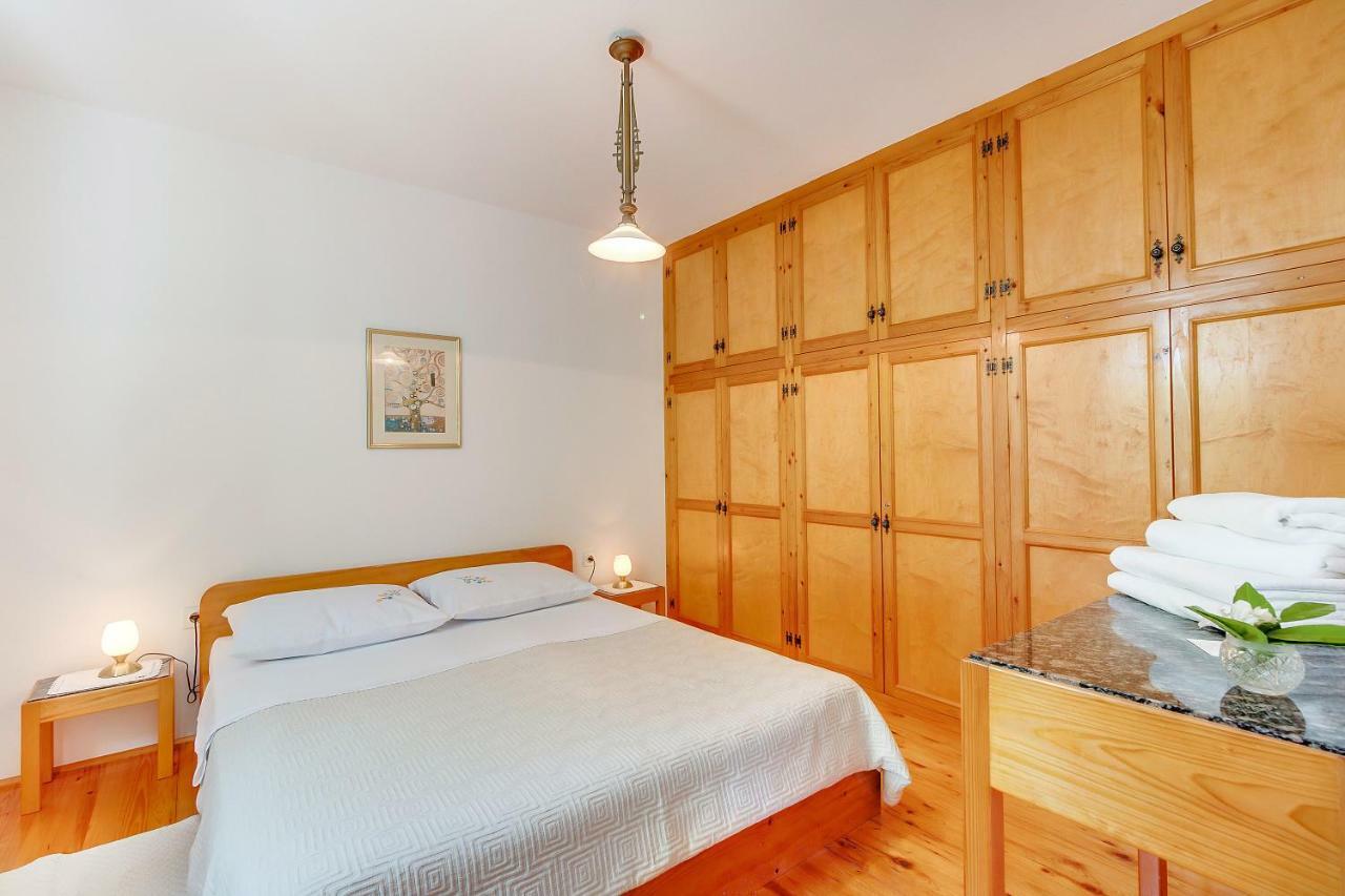 Apartman Pia Mali Lošinj Eksteriør bilde