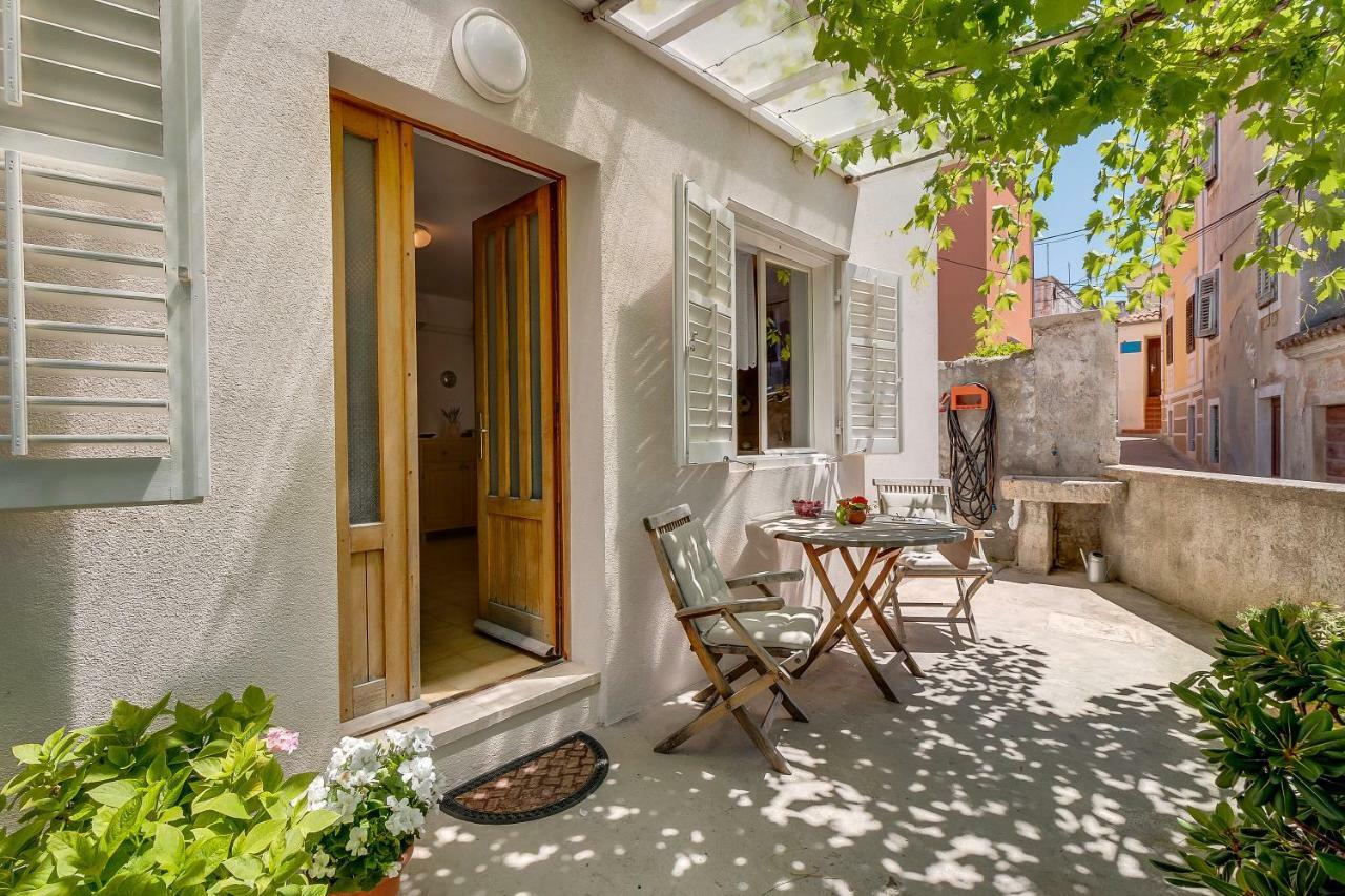 Apartman Pia Mali Lošinj Eksteriør bilde