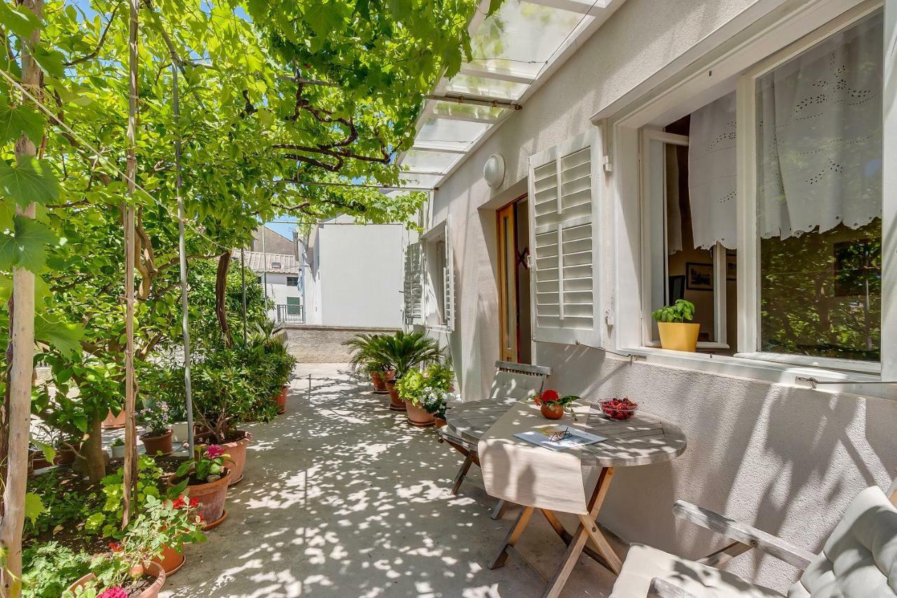 Apartman Pia Mali Lošinj Eksteriør bilde
