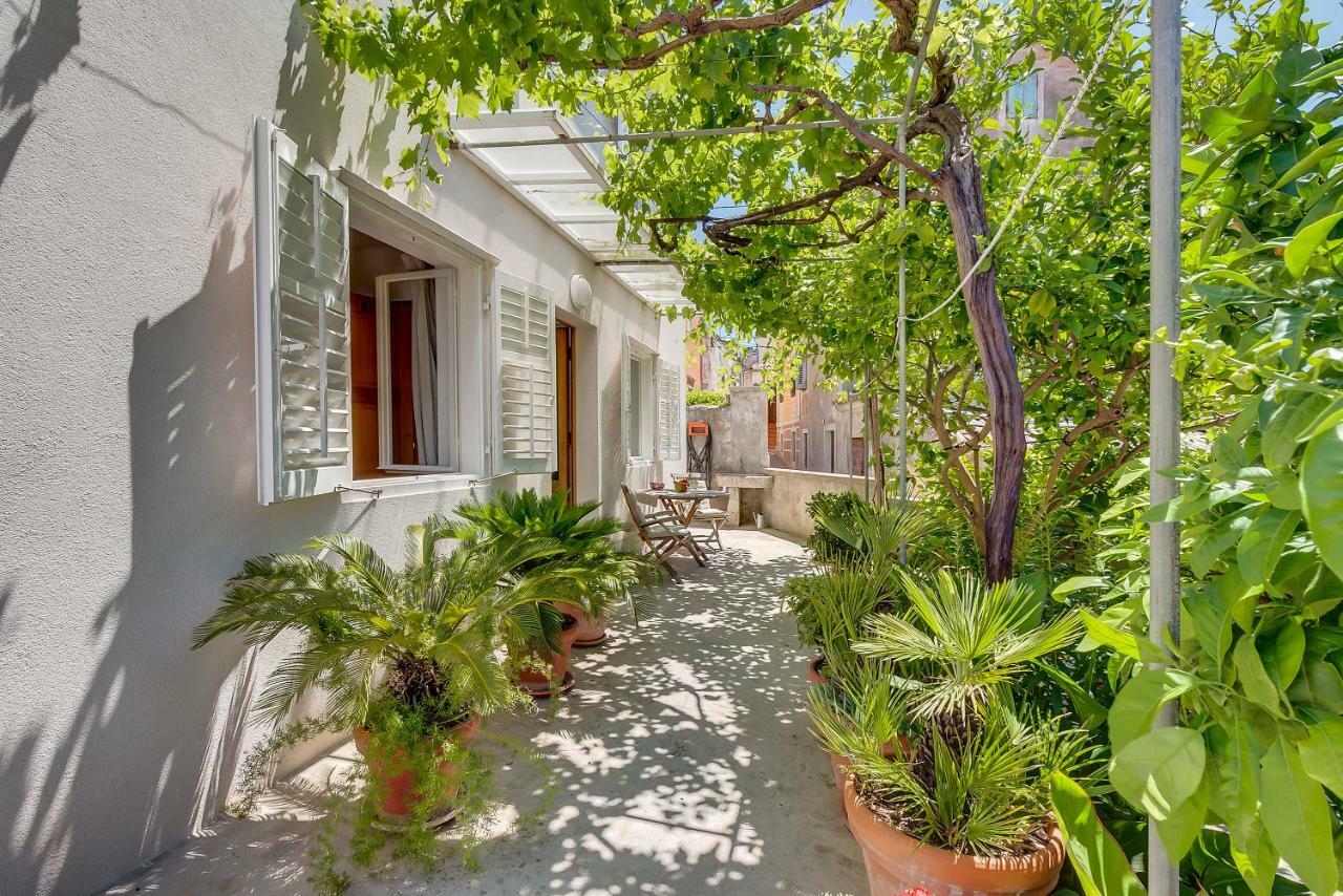 Apartman Pia Mali Lošinj Eksteriør bilde